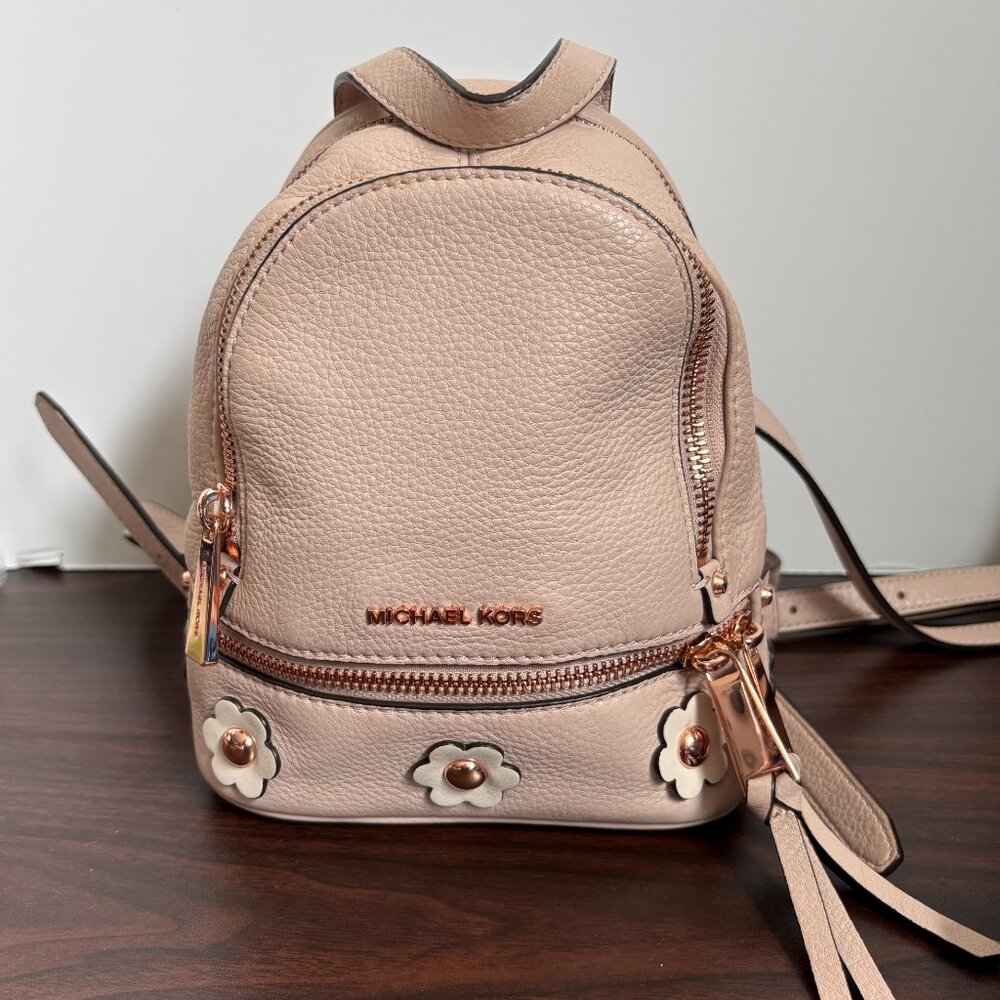 Michael Kors Mini Rhea Daisy Small Floral Appliqué Leather Backpack Pink/Cream - Picture 11 of 14